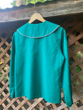 Load image into Gallery viewer, 1980’s green peter pan collared blouse
