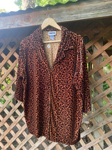 1990’s cheetah velvet button up