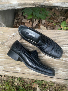 1990’s faux crocodile loafers- size 7