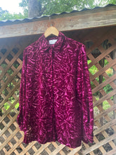Load image into Gallery viewer, 1990’s velvet burnout button up
