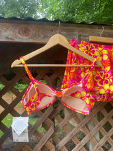 Load image into Gallery viewer, 1990’s hibiscus floral swim set
